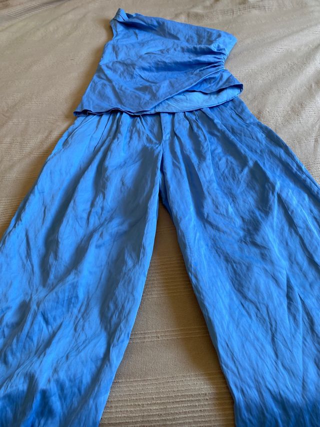 Traje de Pantalon con Blusa de Zara