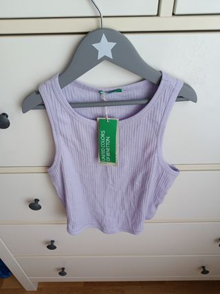 Top Benetton talla 10-11 años con etiqueta