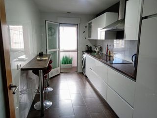 Apartamento en Plasencia - Piscina y jardín