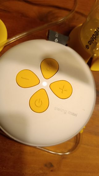 Sacaleches inalámbrico doble de Medela.