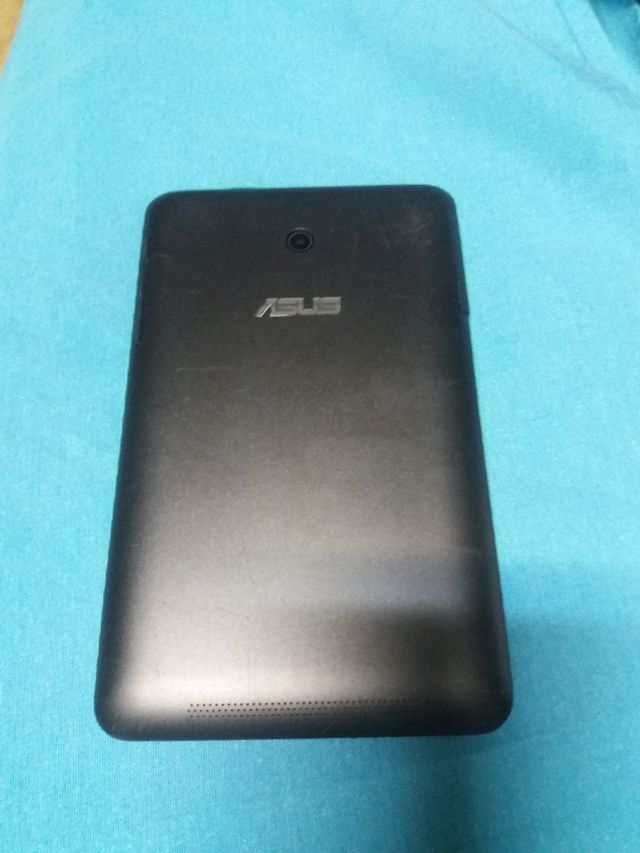 Tablet Asus nero schermo da 7 pollici