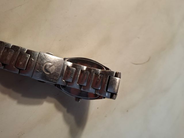 Orologio sektor da revisionare