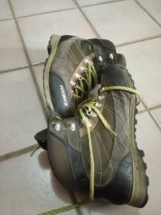 Scarponi trekking Tecnica Makalu