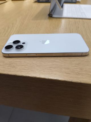 iPhone 15 Pro Max 256GB, 5G, plata
