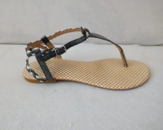 Sandalia joya estilo boho. Buen estado.