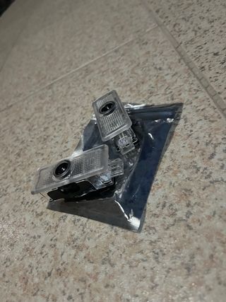 Luzes Cortesia Mercedes CLA (2013-2019)