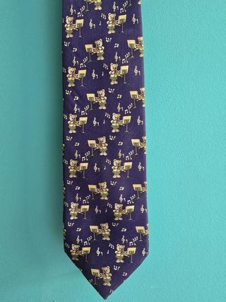 CORBATA DE SEDA . MARCA CHEVALIT
