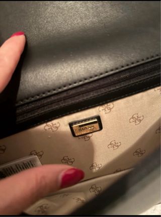 Bolso Guess original negro cadena
