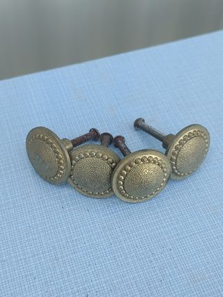 Pomelli antichi in bronzo, antichi