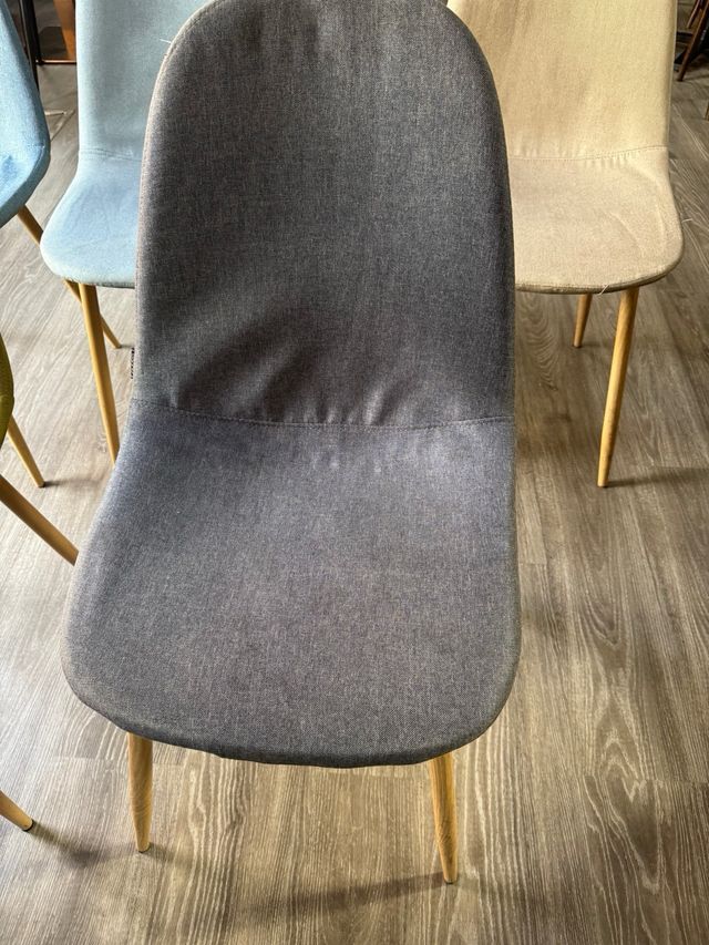 150 sillas de 2 mano