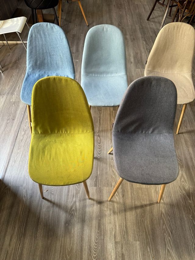 150 sillas de 2 mano