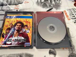Yakuza: Like a Dragon para PS4 - Caja metálica