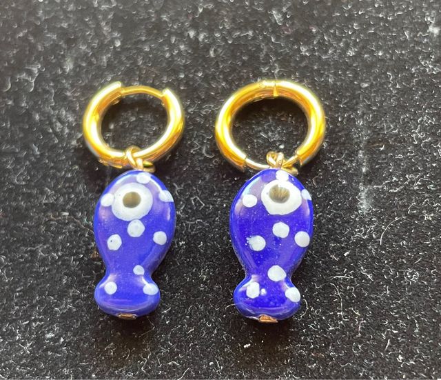 Pendientes pez ceramica azul marino