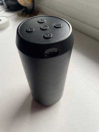 Altavoz Bluetooth con luces cambiantes