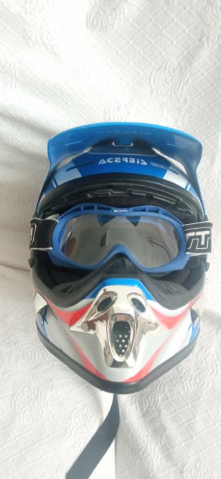 Equipación y accesorios Moto.