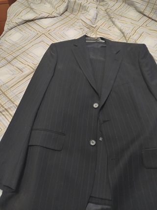 Traje de hombre ,,sólo venta en persona en CAM