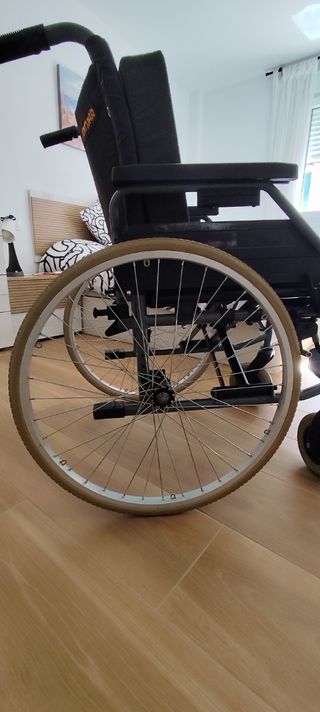 Silla de ruedas plegable