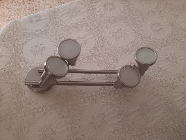 Foco de techo color plateado 4 focos