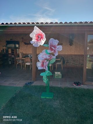 CONJUNTO FLORAL. 20 Flores organza.