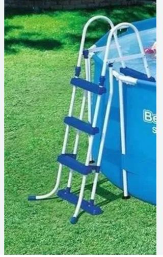 Piscina 3X1 con escalera y depuradora