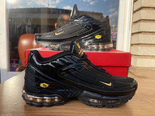 Zapatillas Nike Air Max Plus III - Negras y Dorada de segunda mano por 90  EUR en Madrid en WALLAPOP
