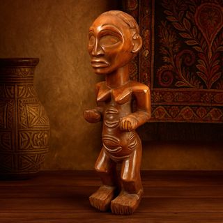Antigua estatuilla femenina Bembe R.D. del Congo