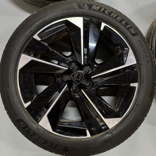 Llantas Peugeot 408 GT 19”