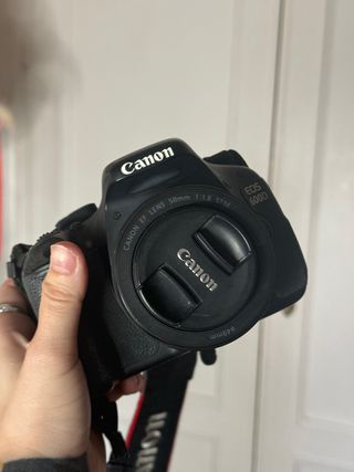 CANON EOS  600D y objetivo 50mm