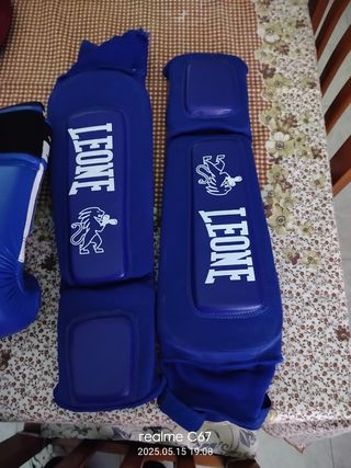 Guantoni e paratibbie