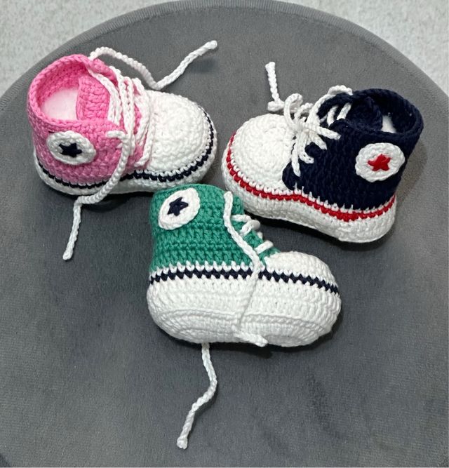 Patucos de bebé estilo converse