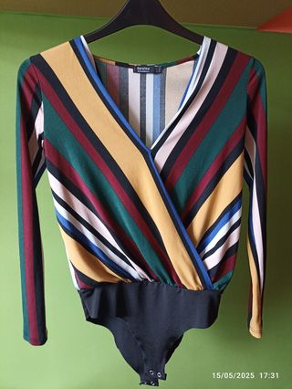 Body Bershka multicolor talla XS