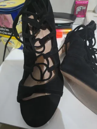 Tacones sandalias  marca Uterque T37