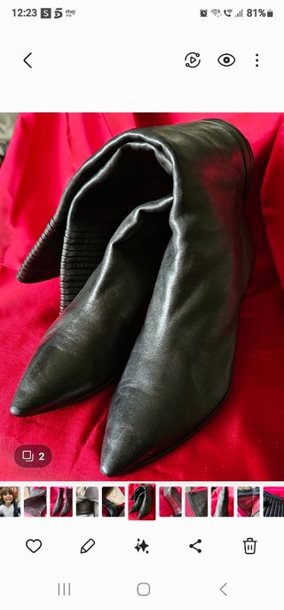 Botas Loewe de piel y colgante logotipo