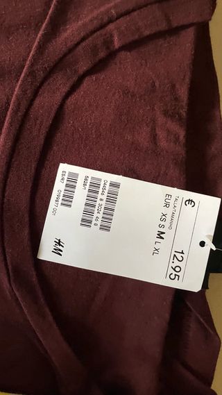 3 Camisetas H&M - Talla M salvo la blanca L