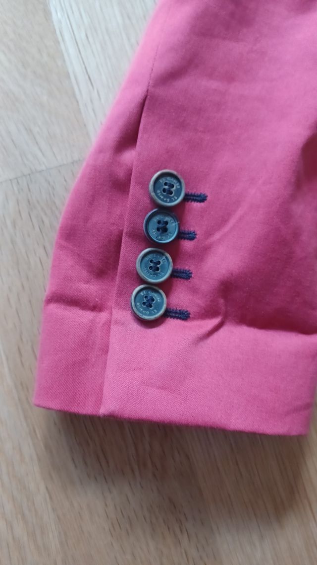 Americana roja El Ganso