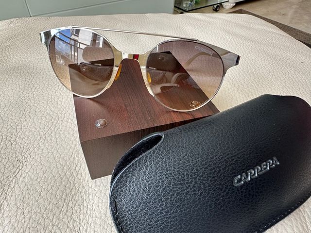 Gafas de sol Carrera a estrenar diseño vintage