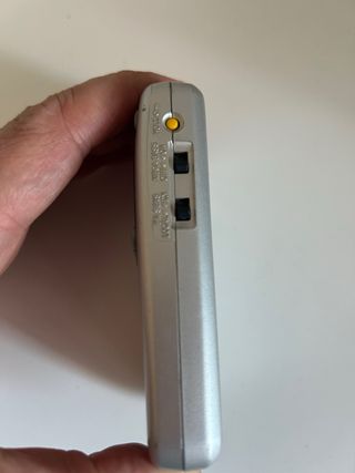 Rádio Sony SRF-M606 - FM Estéreo