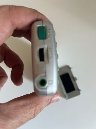 Rádio Sony SRF-M606 - FM Estéreo