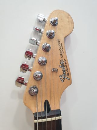 GUITARRA STRATOCASTER MEXICANA RW  2004
