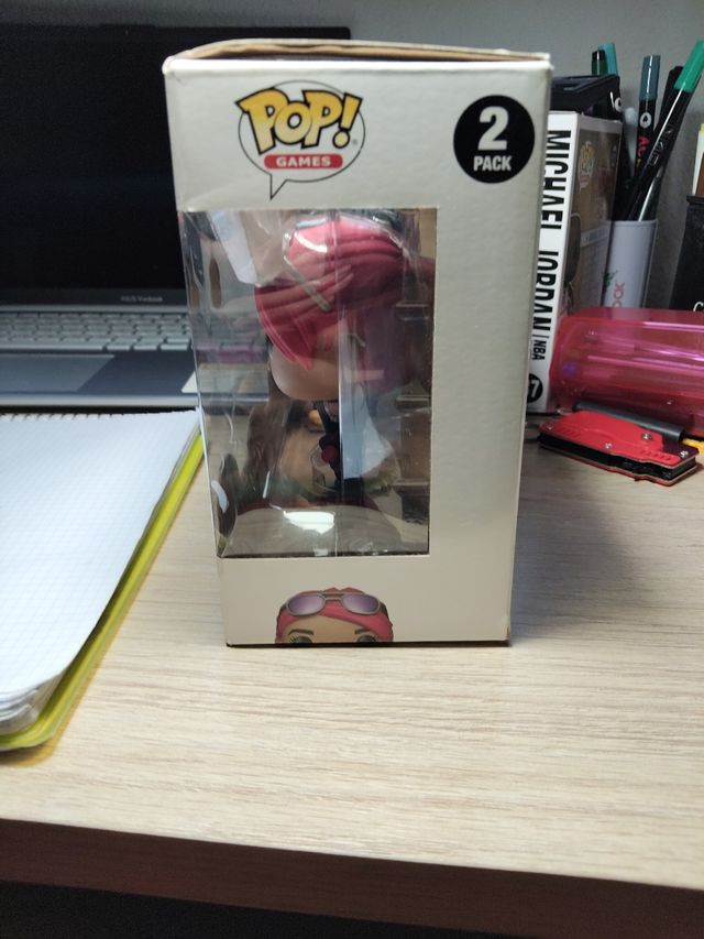 Funko Pop! Ryu & Brite Bomber y Michael Jordan.