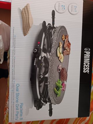 Barbacoa nueva. Está en su caja sin estrenar,