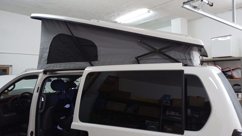 Furgoneta Hyundai H-1 Camper - foto 1