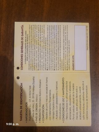 Cabecero y mesitas de noche madera.