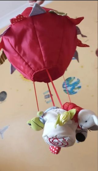 Móvil cuna + bolsa térmica bebé