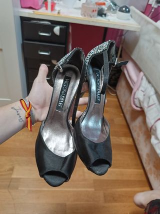 Tacones negros pedrería - talla 42