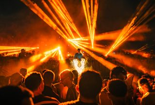 FOTOGRAFO Y VIDEOGRAFO.