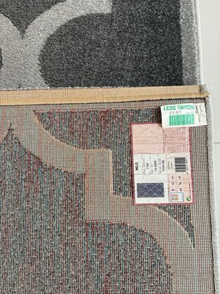Alfombra gris