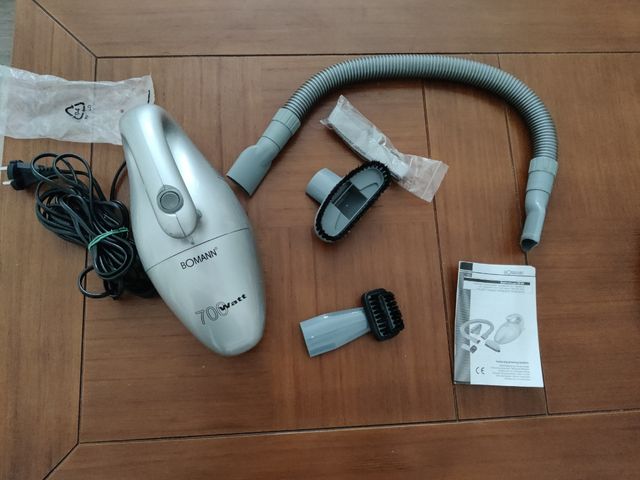 Aspiradora de mano Bomann 700W