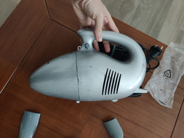 Aspiradora de mano Bomann 700W