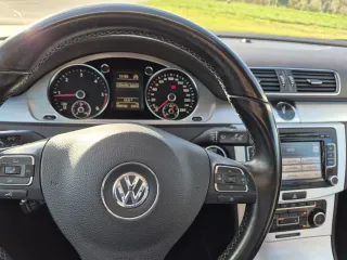 Volkswagen Passat 2011